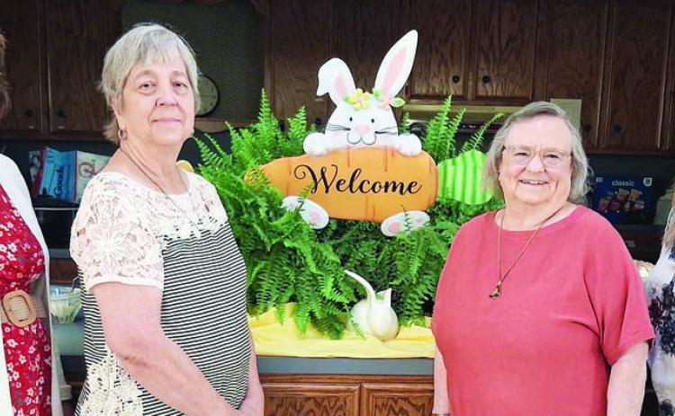 Hostesses were (from left) Diane Holub, Debbie Behlen, Carolyn Neely and Janet Murphy.