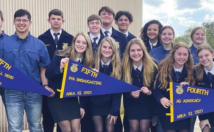 SCHULENBURG FFA MEMBERS competing in the Area XI Leadership Development Events were (from left) Kenny Schramek, Caleb Jochen, Hayden Schulz, Grant Kubala, Orlando Adame, Blaine Zapalac, Shelby Nichols, Kaz McBride, Megan Ohnheiser, Nathan Ricicar, Manny Herrera, Jenna Matura, Airyanna Rodriguez, Fay Kutac, Harly Zapalac, Madyson Kunschick, Kaylee Beyer, Gracie Burton, Riley Zapalac, Haley Schramek and Emily Pesl.