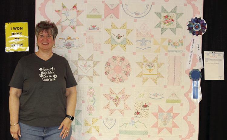 Best of Show – Anita Todd’s “Hankie Panky”