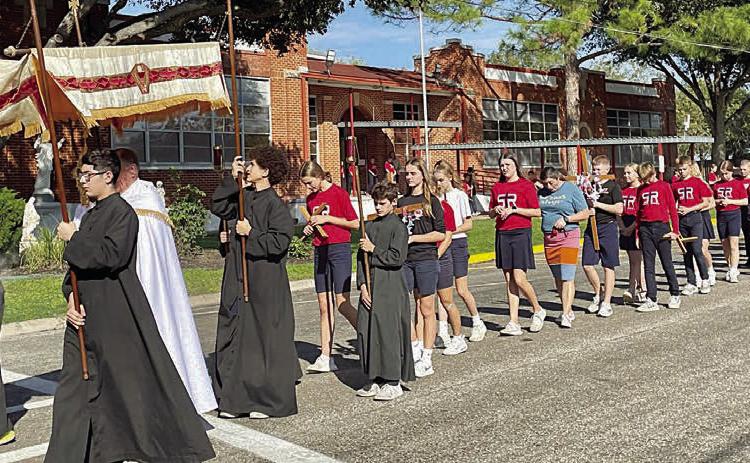 St. Rose students take part in Christ the King procession