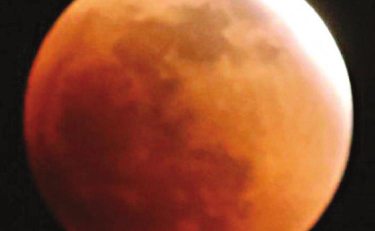 Aschenbeck sends photos of lunar eclipse