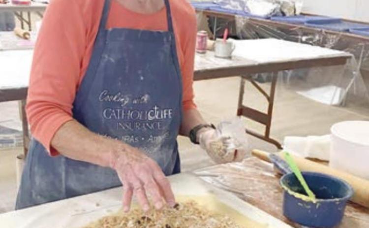 Sacred Heart-Hallettsville sets Apple Strudel Bake
