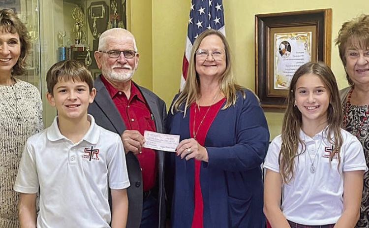 Hostyn KJt donates to St. Rose School