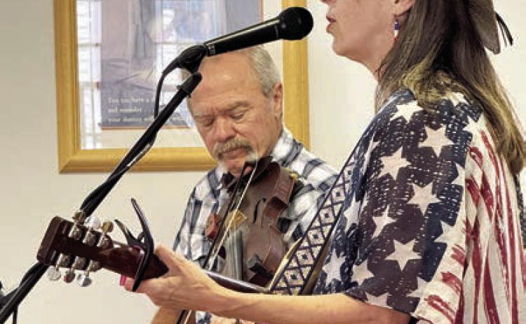 Entertaining members at Flatonia Methodist Church were Jamie Steinhauser and Darryl O’Bryant. Everyone was singing along, tapping their feet and loving every minute of it.