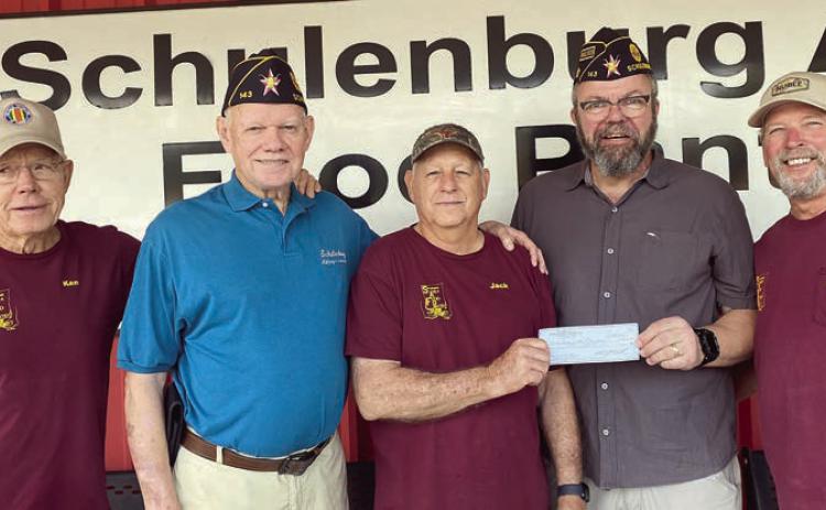 Legion donates to Food Pantry